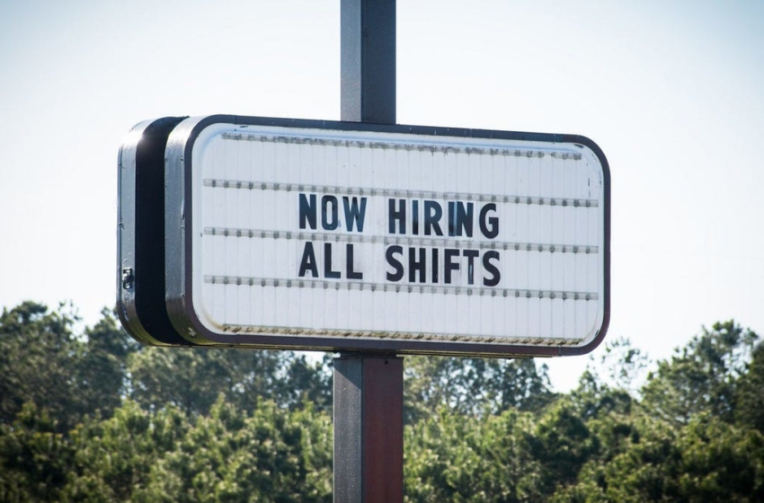  Hiring is being held back: Economy added just 199K jobs in December as worker shortages persisted and omicron began spreading in U.S. – USA TODAY