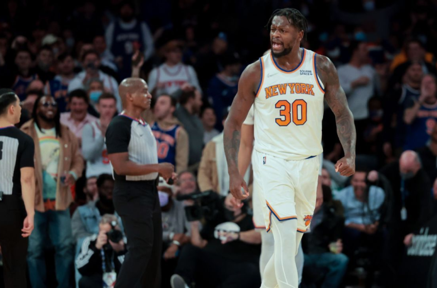  New York Knicks Julius Randle regrets thumbs-down gesture, remarks to fans – ESPN