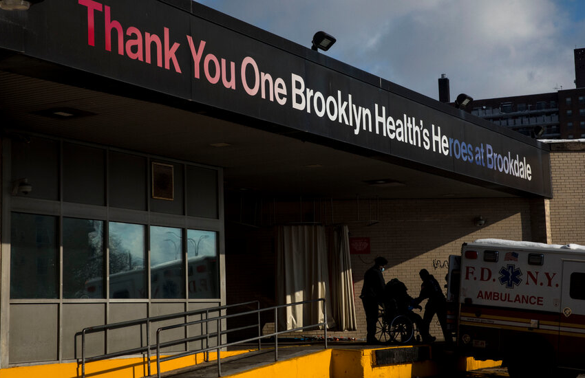  More Patients, Fewer Workers: Omicron Pushes New York Hospitals to Brink – The New York Times