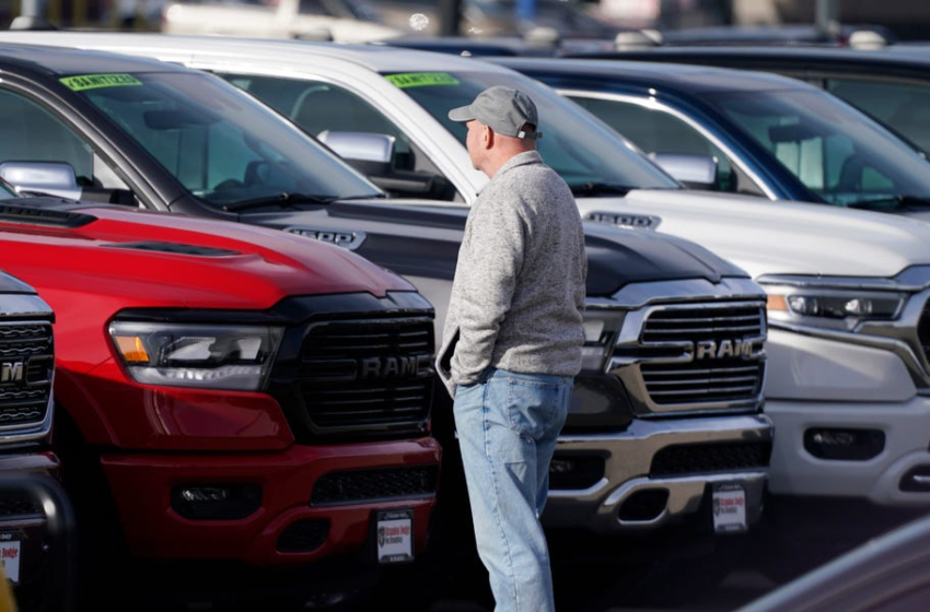  Car prices are expected to keep climbing throughout 2022 as the auto industry faces heightened demand and inventory constraints – Yahoo News