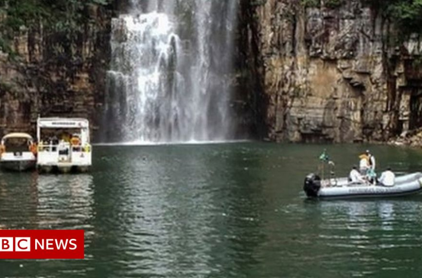  At least seven dead after Brazil cliff collapses on boats – BBC News