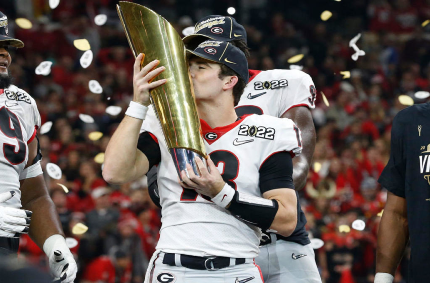  Georgia QB Stetson Bennett completes improbable journey with resilient effort in national championship win – CBS Sports