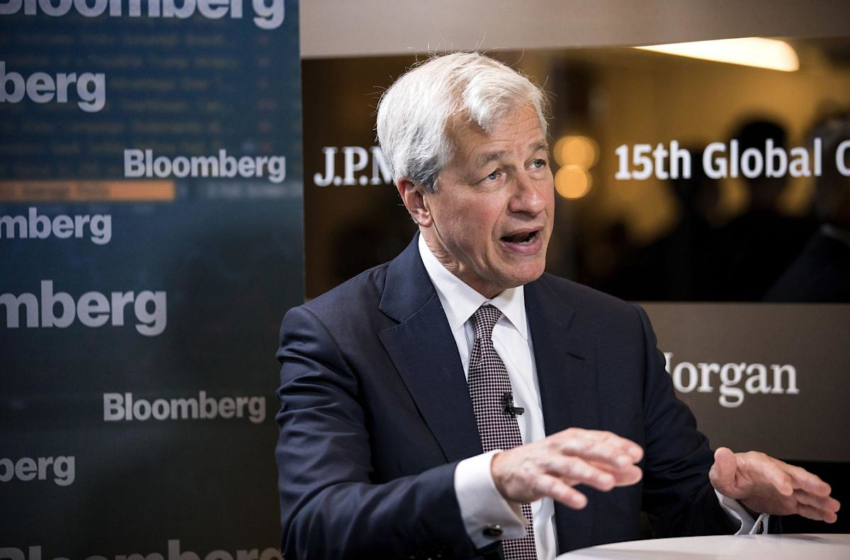  Jamie Dimon Sees ‘Huge Pressure’ on Wages for First Time in His Life – Yahoo Finance