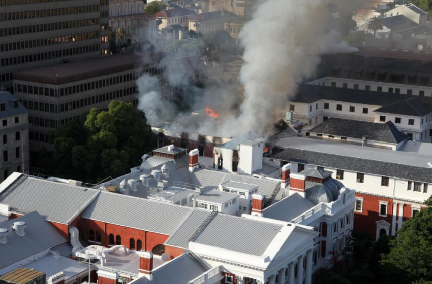  Fire breaks out at South Africas parliament in Cape Town – CNN