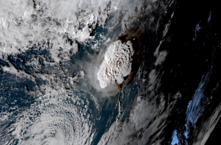  Tsunami warning issued for Tonga following volcanic eruption – CNN