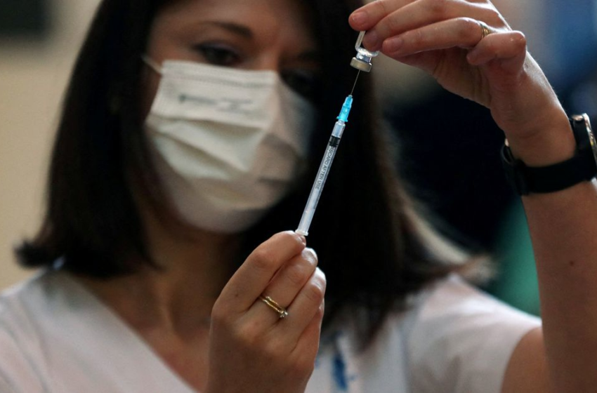  Israel sticks with 4th vaccine shot, sees Omicron wave waning next week – Reuters