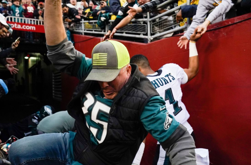  FedEx Field railing collapses, fans fall but unhurt as Philadelphia Eagles QB Jalen Hurts walks past – ESPN Australia