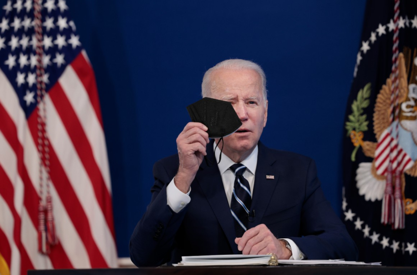  Biden plans giveaway of 400M masks as Omicron surges – POLITICO