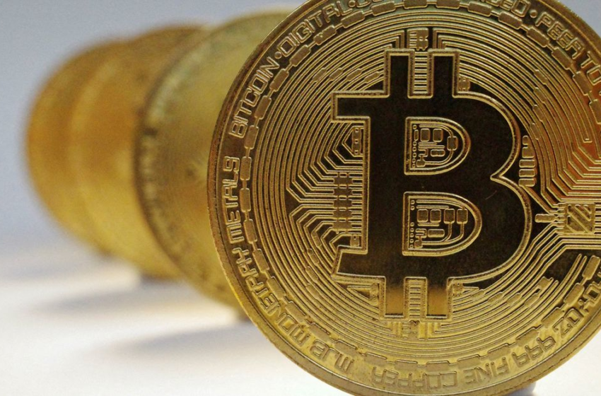  Bitcoin falls again, last down 4% – Reuters