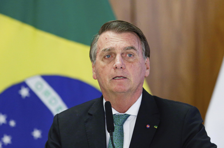  Brazilian President Bolsonaro hospitalized in Sao Paulo – Associated Press