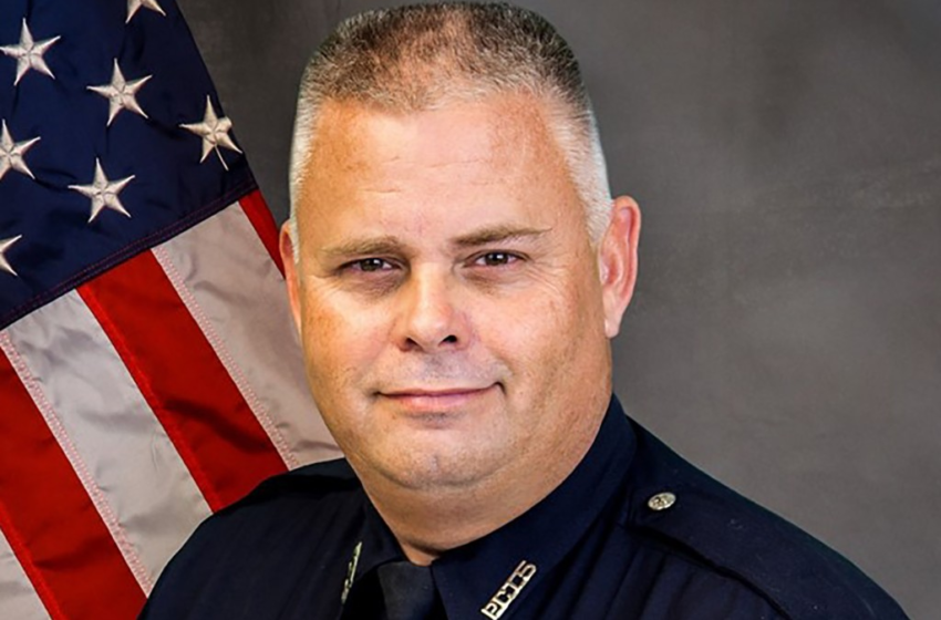  Texas cop fatally shot during midnight traffic stop – New York Post