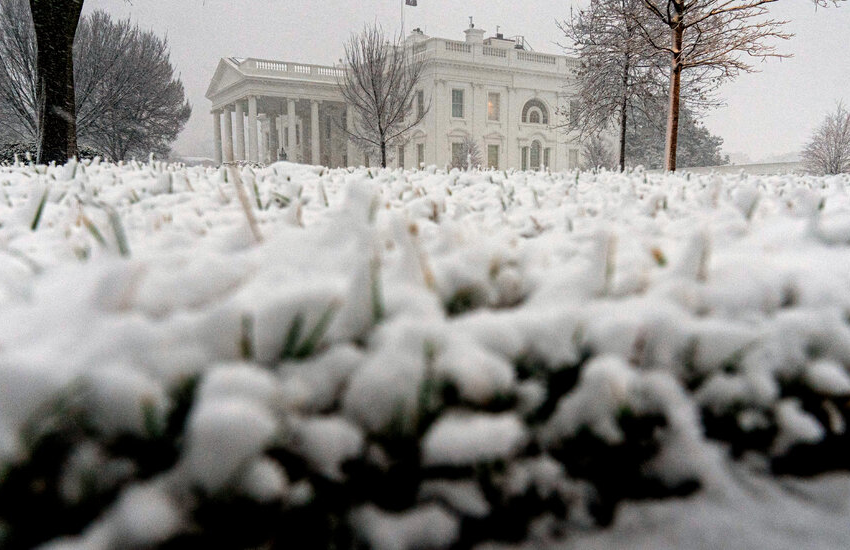  Winter Storm Hits the D.C. Area and Knocks Out Power Across Southeast – The New York Times