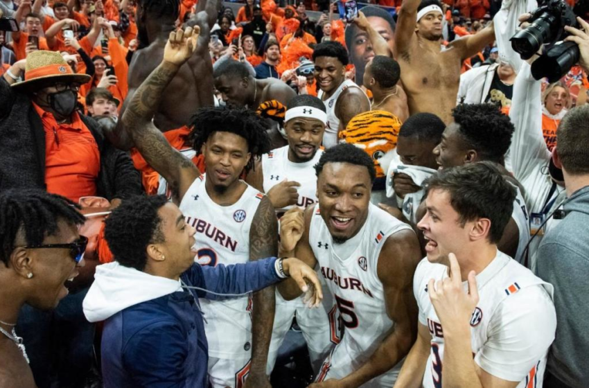  College basketball rankings: Auburn No. 1 for first time in school history in updated AP Top 25 poll – CBS Sports