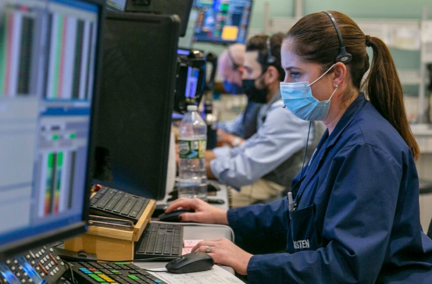  Stocks Open Higher as Fed Rates Call Looms – The Wall Street Journal