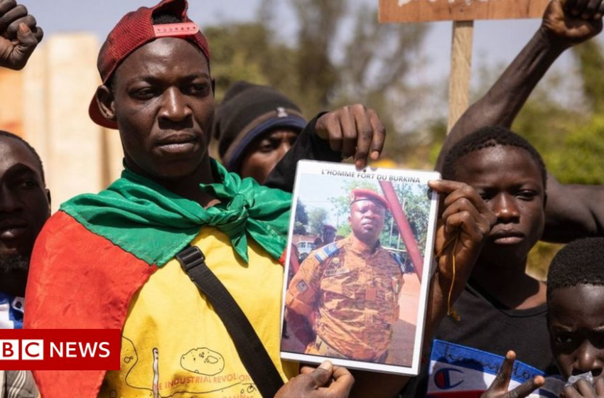  Who is Burkina Faso coup leader Lt-Col Damiba? – BBC News