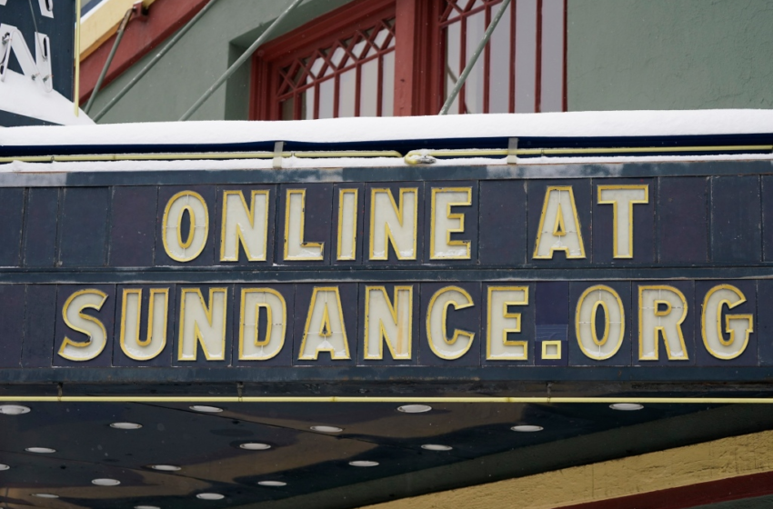  Sundance Film Festival Awards: ‘Novalny’, ‘Cha Cha Real Smooth’ Among Top Winners; ‘The Nanny’ And ‘The Exiles’ Take Grand Jury Prizes – Deadline