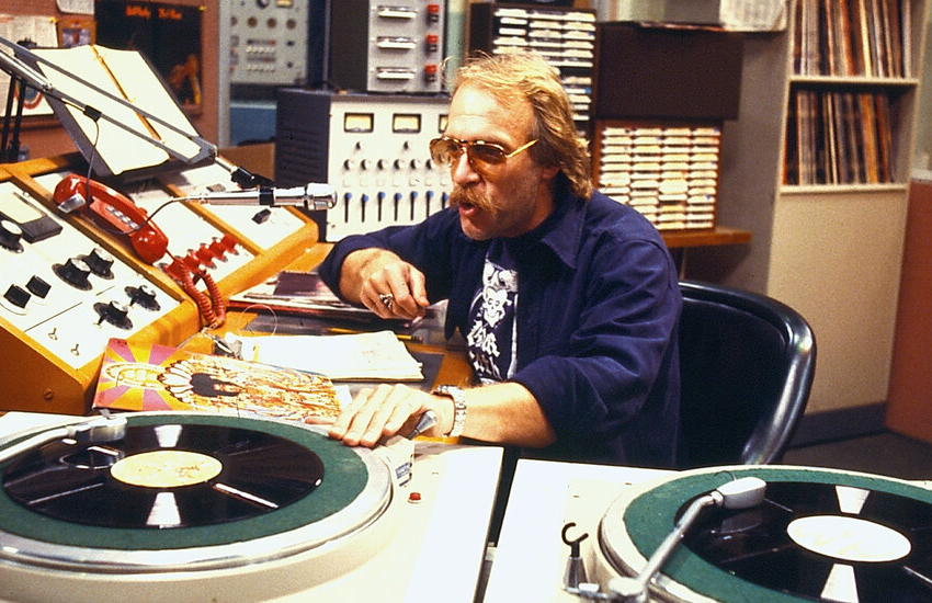  Howard Hesseman, the D.J. Johnny Fever in ‘WKRP in Cincinnati,’ Dies at 81 – The New York Times