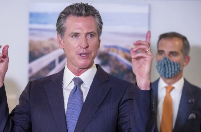  Newsom, Garcetti get blowback over maskless photos at Rams-49ers NFC Championship game – KTLA Los Angeles