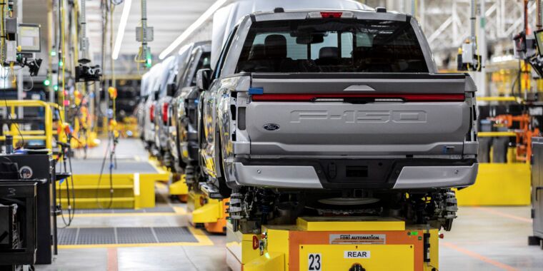  Ford will build 150,000 F-150 Lightnings per year due to demand – Ars Technica