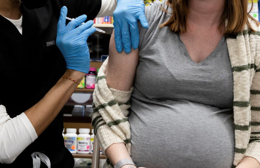  Covid Vaccinations Do Not Lead to Pre-term Births, Study Says – The New York Times