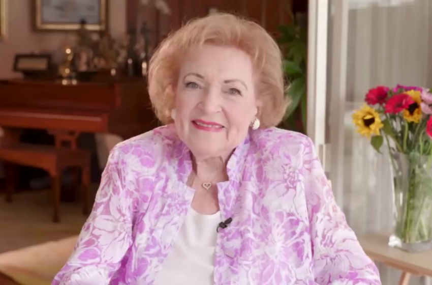  Fact check: Social media users spread fake Betty White quote about getting a Covid-19 booster shortly before she died – CNN